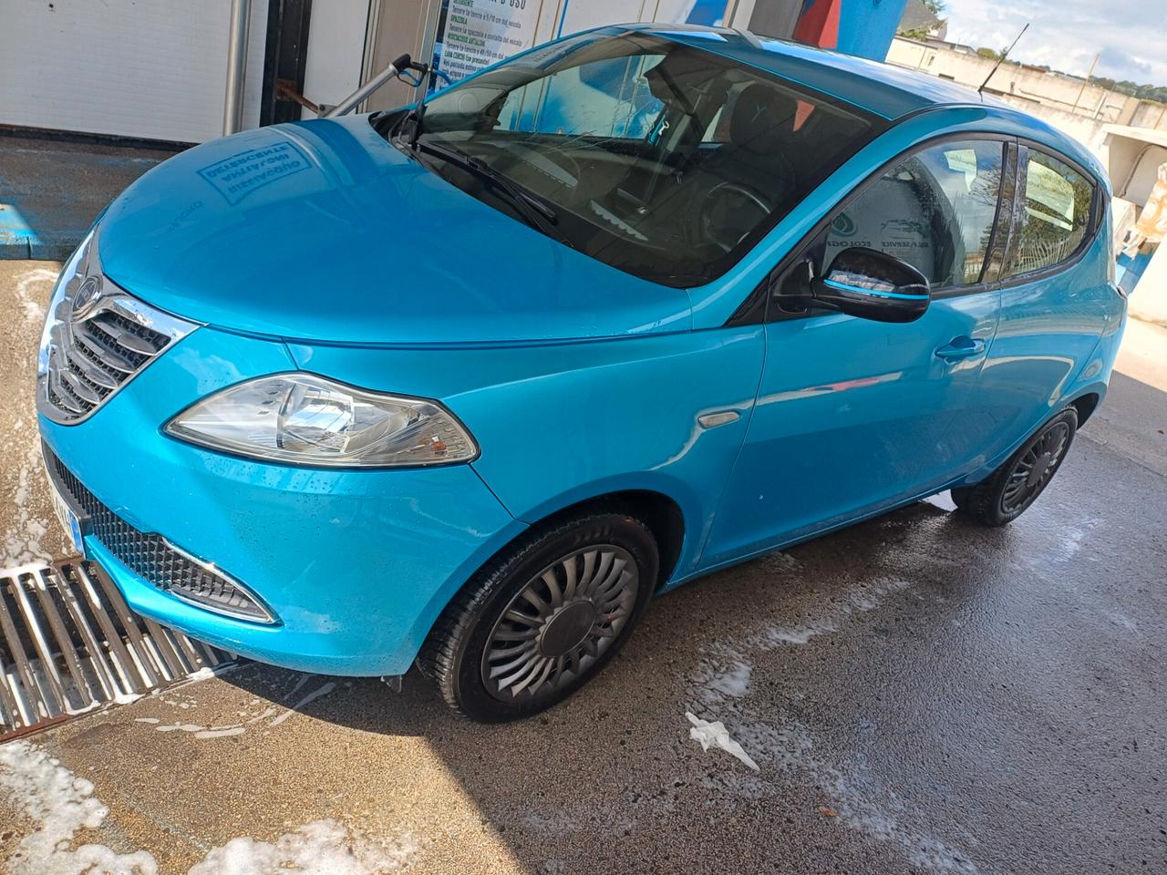 Lancia Ypsilon 1.2 69 CV 5 porte S&S Gold 2014