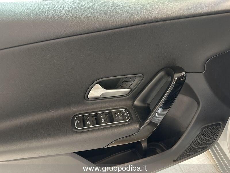 Mercedes-Benz Classe A - W177 2018 Diesel A 180 d Business auto