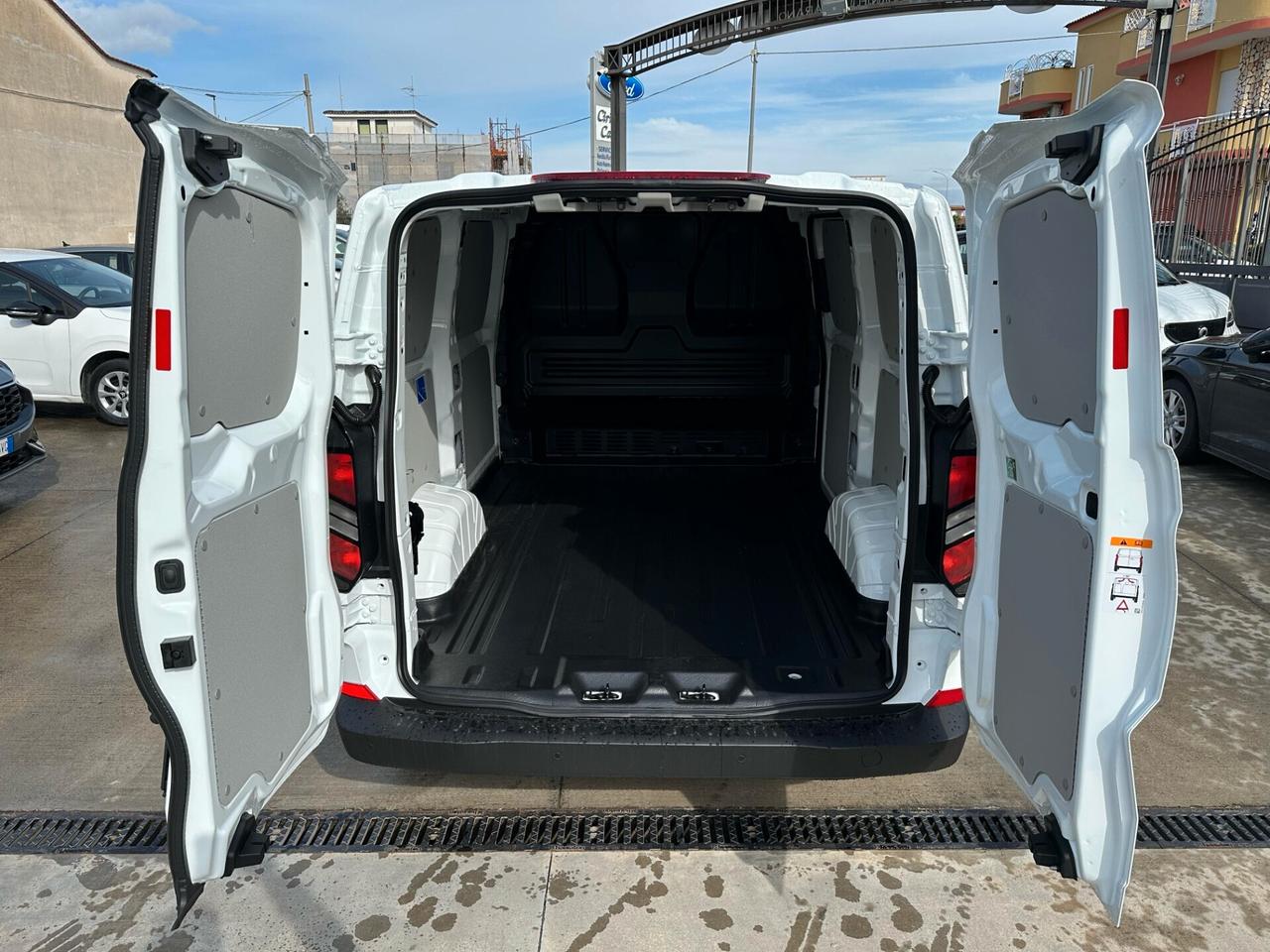 FORD TRANSIT CUSTOM VAN TREND 2.0 ECOBLUE 136CV