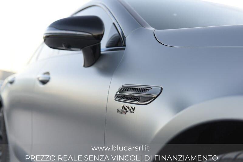Mercedes-Benz AMG GT 43 4MATIC+ Mild hybrid