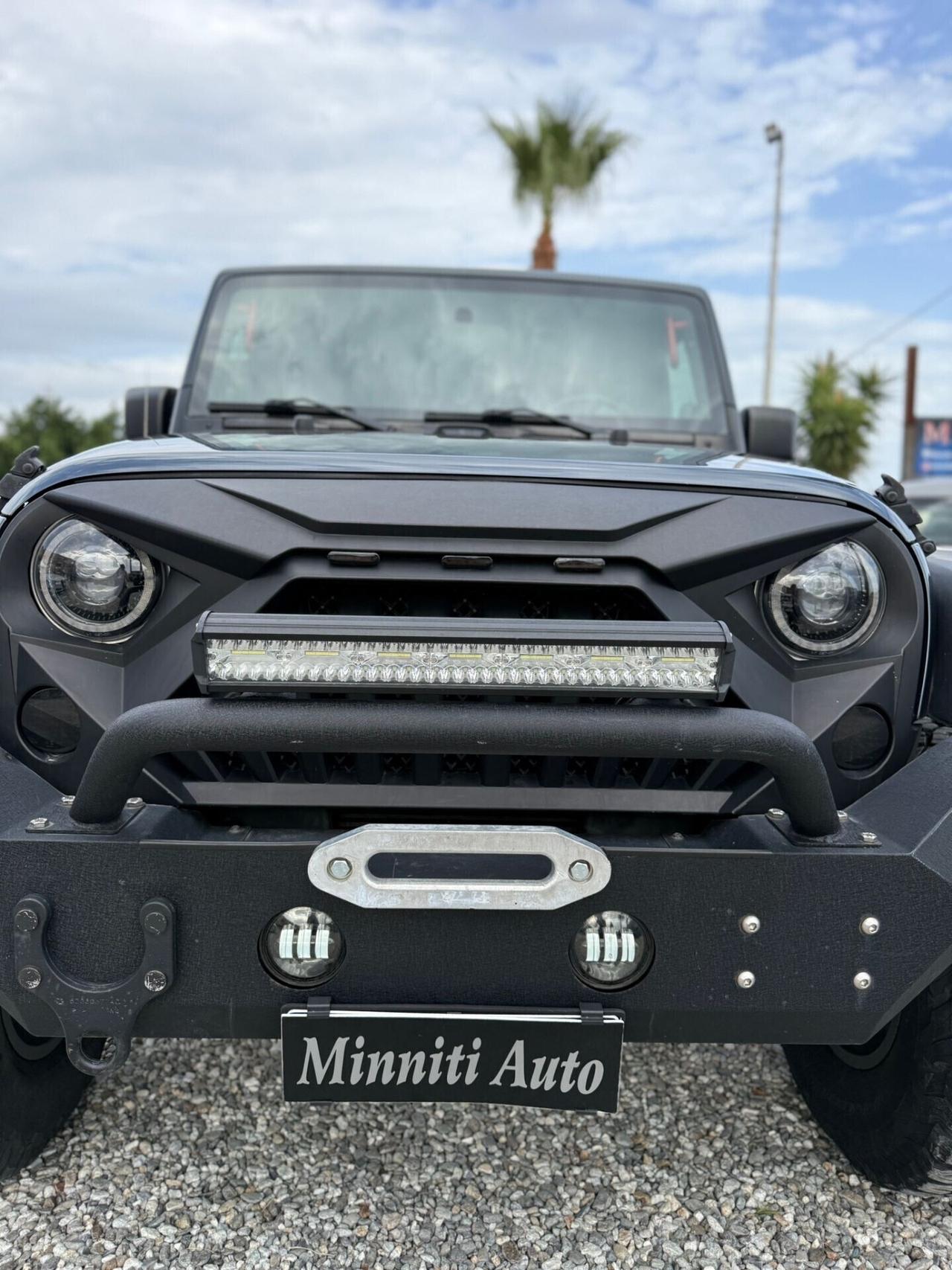 Jeep Wrangler Unlimited 2.8 CRD DPF Sahara Auto