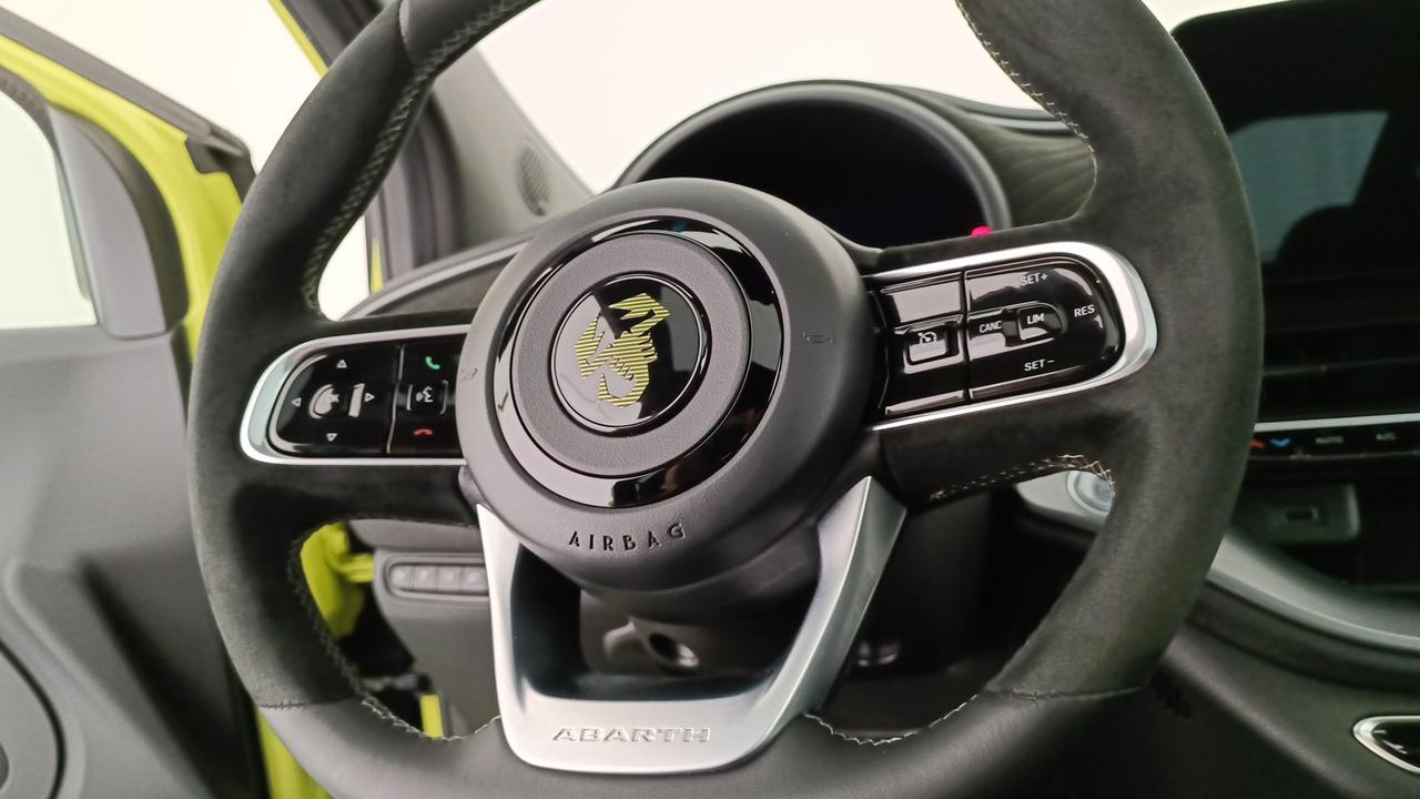 ABARTH 500e 42 kWh Turismo