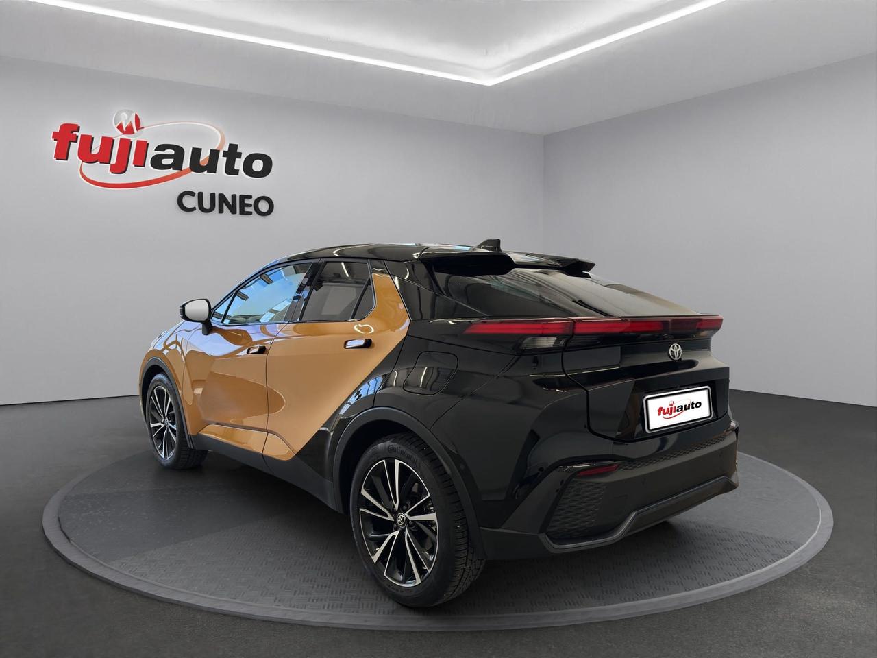 Toyota C-HR 2.0 phev Lounge Premiere fwd e-cvt