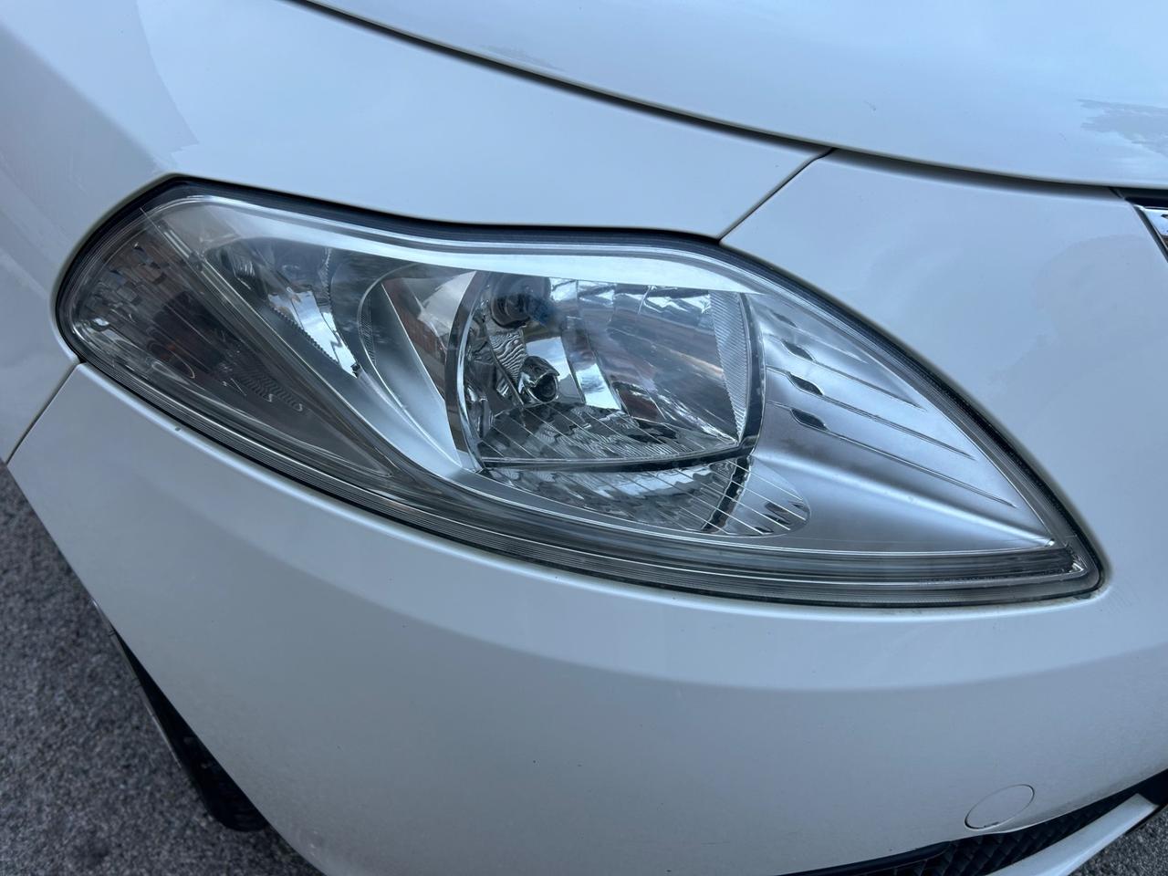 Lancia Ypsilon 1.2 benz ideale per neo patentati