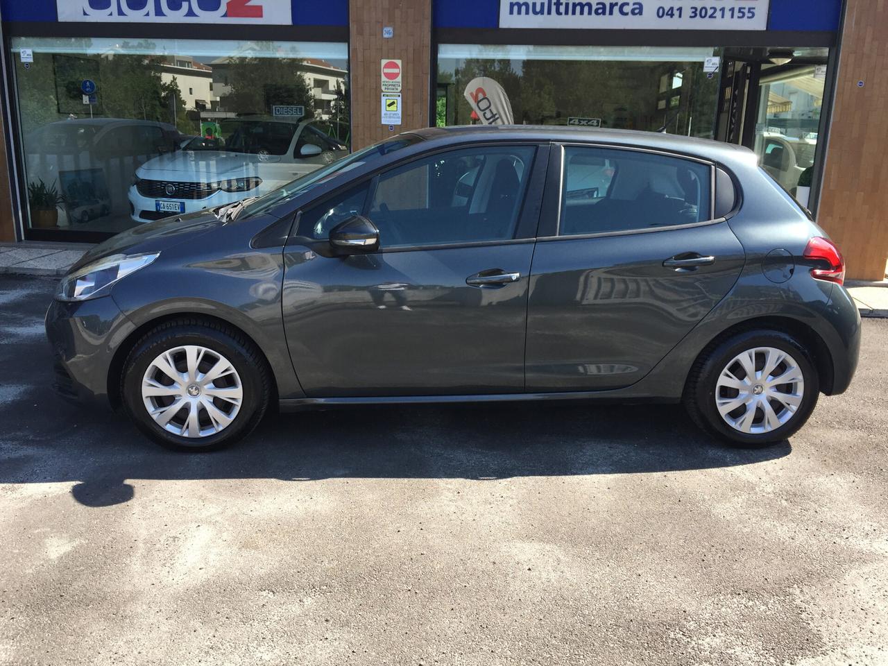 Peugeot 208 PureTech 82 5 porte Active x NEOPATENTATI