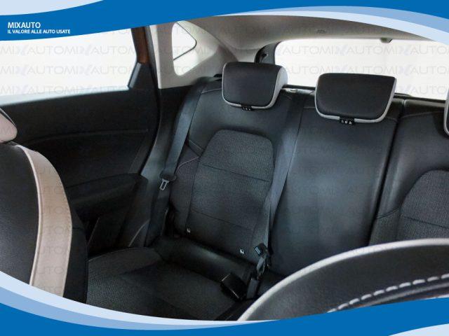 RENAULT Captur 1.6 eTech Hybrid 145cv Intens AUT EU6