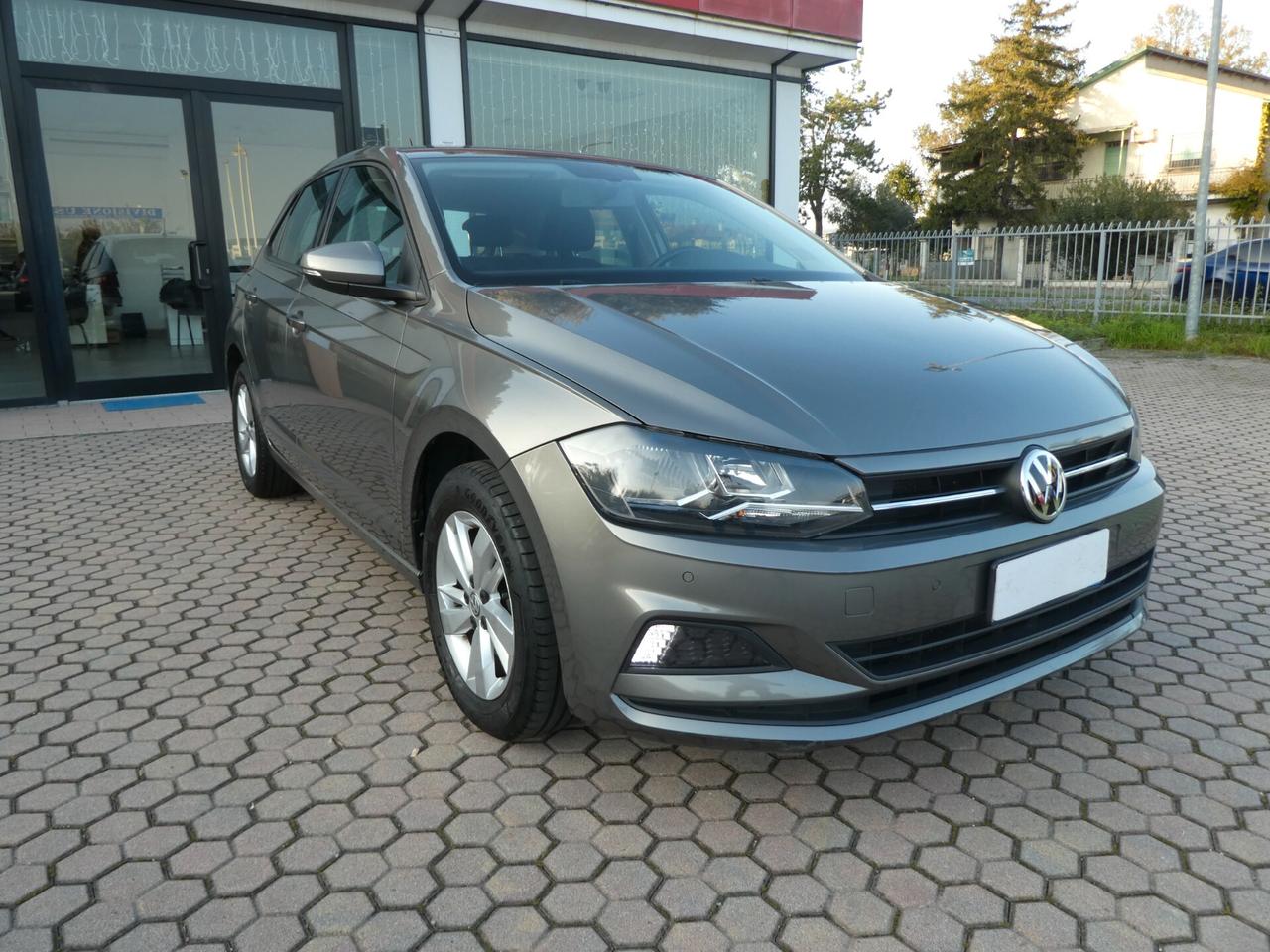 Volkswagen Polo 1.6 TDI 95 CV DSG OK NEOPATENTATI