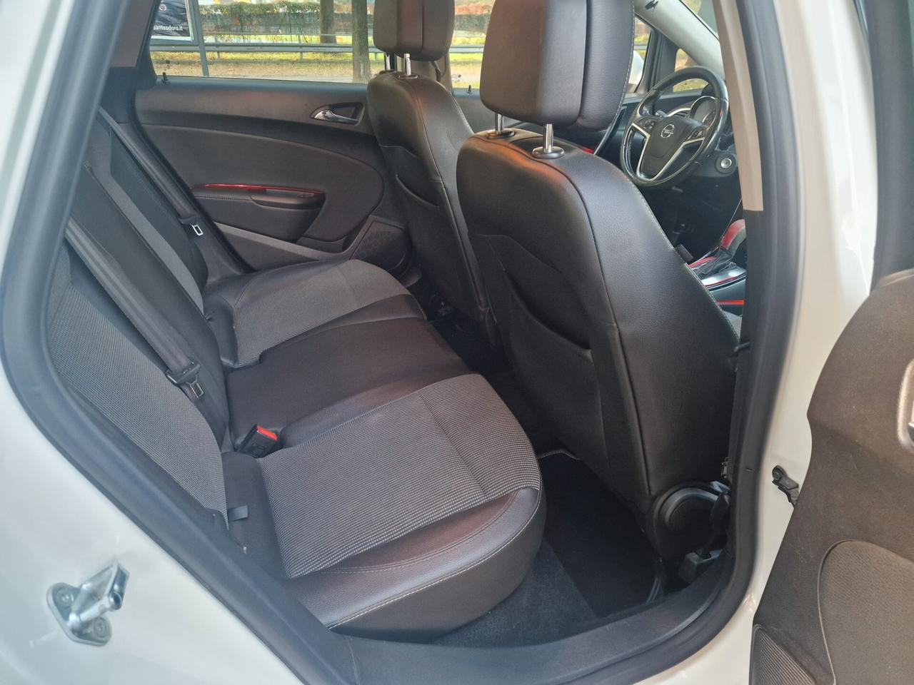 Opel Astra 2.0 CDTI 165CV Sports Tourer aut. Cosmo Fleet
