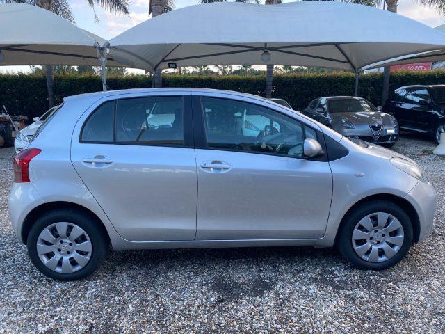 TOYOTA Yaris 1.0 5 porte Sol