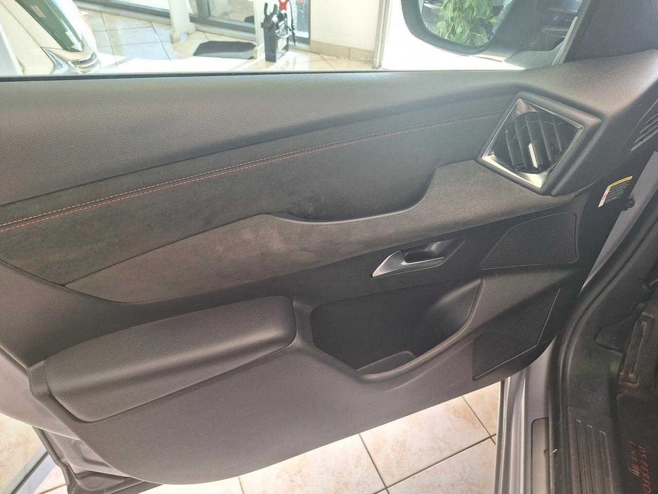 Ds DS3 3 Crossback BlueHDi 130 aut. Performance Line