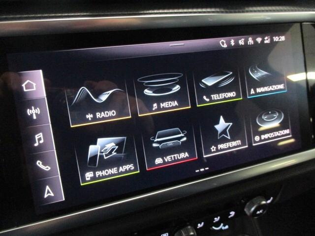 Audi Q3 SUV (35) Blackline 2.0 TDI 150CV S-Tronic