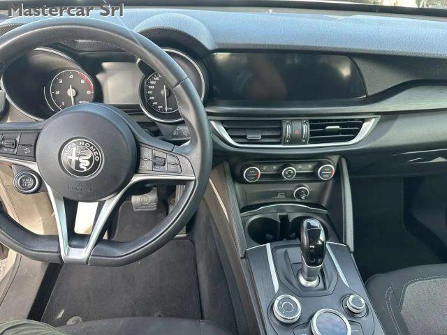 ALFA ROMEO Stelvio 2.2 t Business Q4 180cv AT8 auto - FN872TT