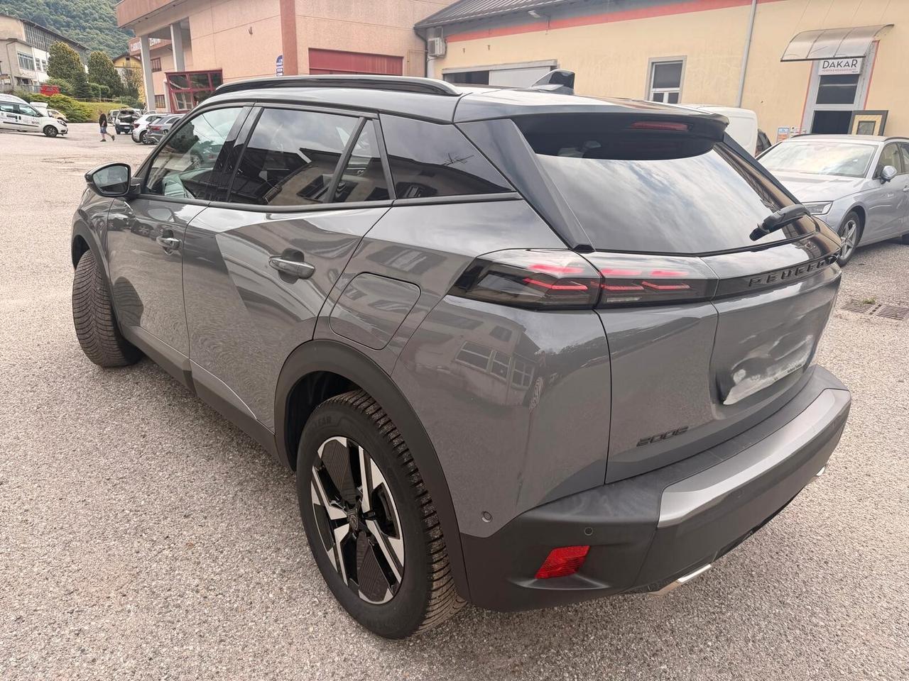 Peugeot 2008 PureTech 130 S&S EAT8 GT