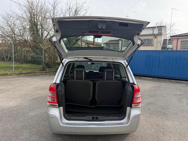 OPEL Zafira 1.6 16V VVT Cosmo senza nessun lavoro da fare