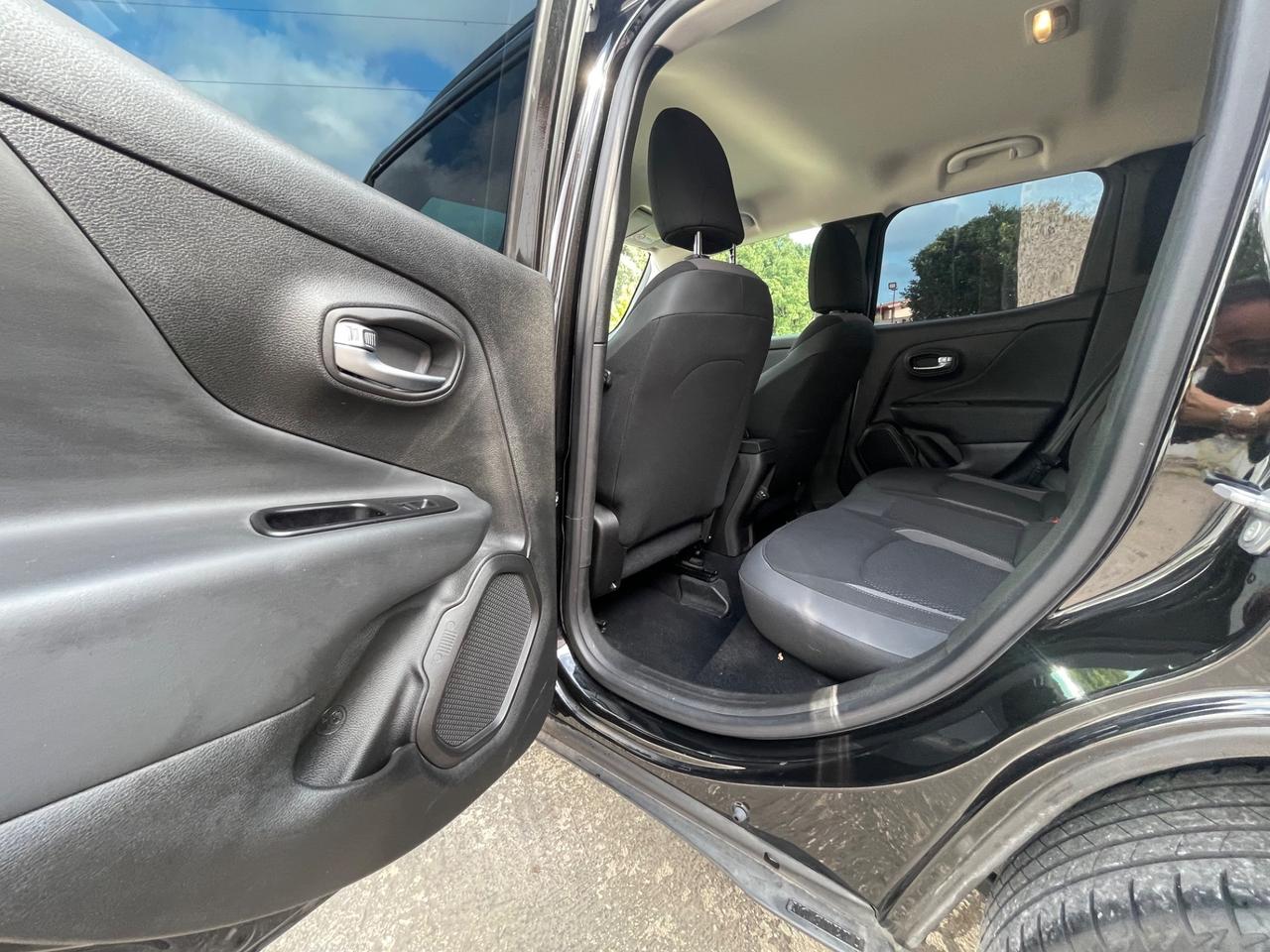 Jeep Renegade Limited 1.6 Multijet 130 CV “TOTAL BLACK”