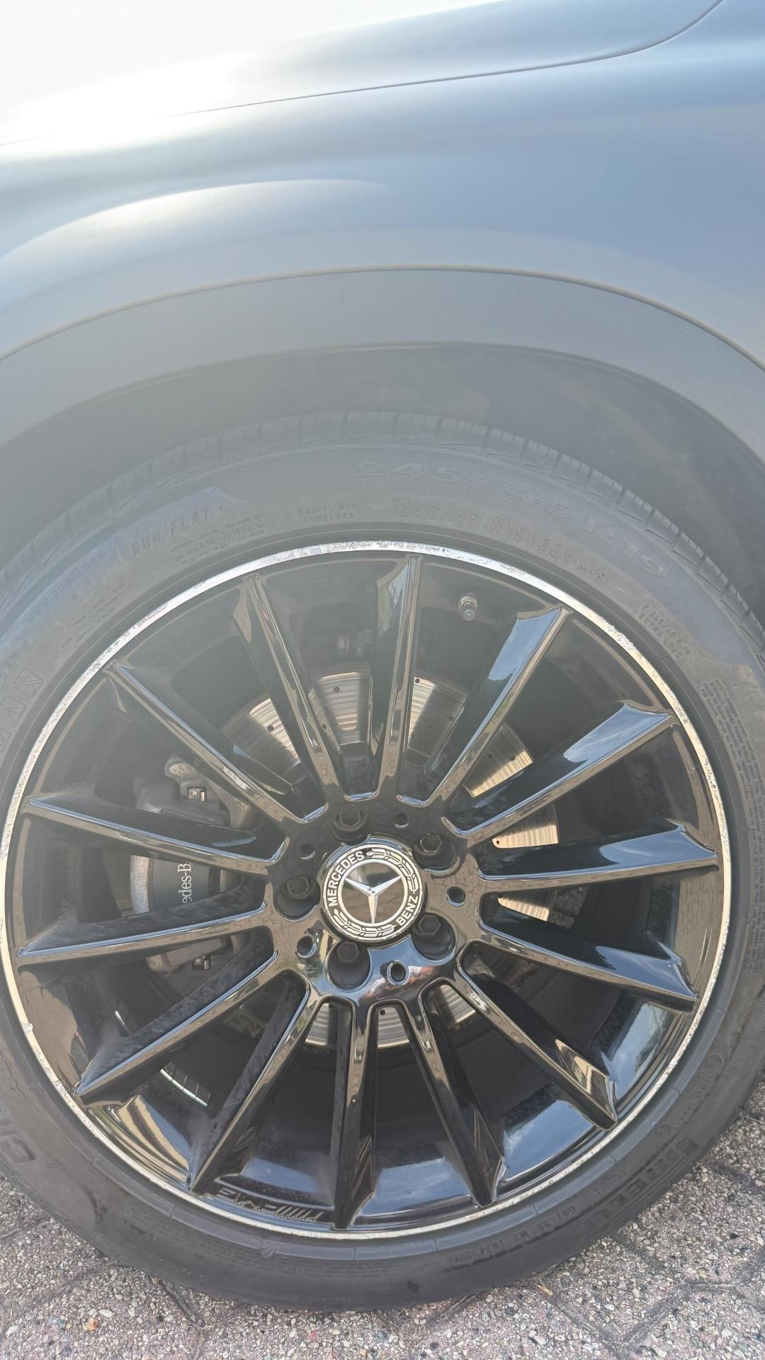 MERCEDES GLA 250 ALLESTIMENTO AMG 4MATIC