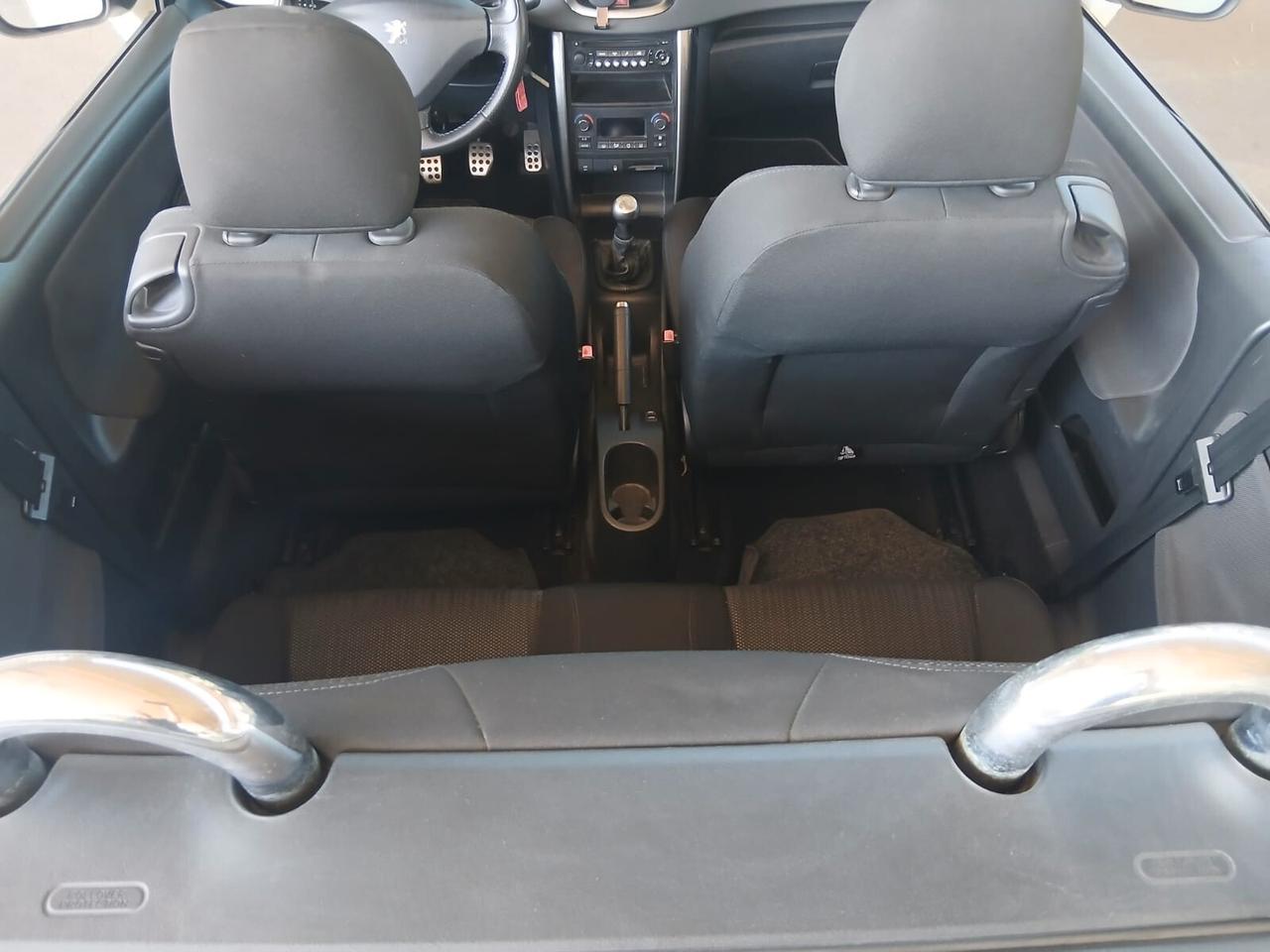 Peugeot 207 1.6 VTi 120CV CC Féline