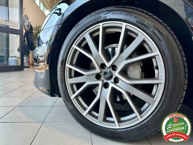 AUDI A6 Avant 40 2.0 TDI quattro ultra S tronic *S-LINE*