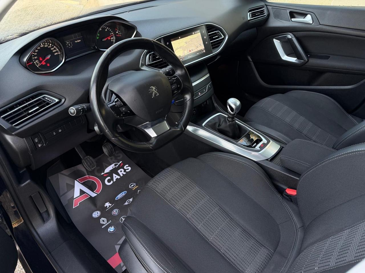 Peugeot 308 BlueHDi 130 S&S SW Allure