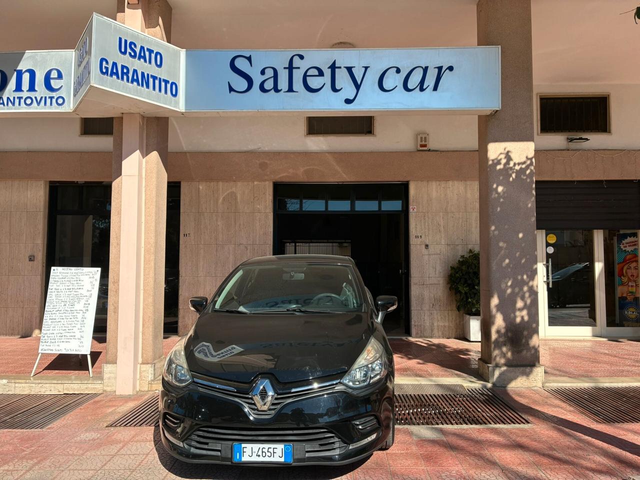 Renault Clio 1.5dCi75CV 5p perfetta garantita-17