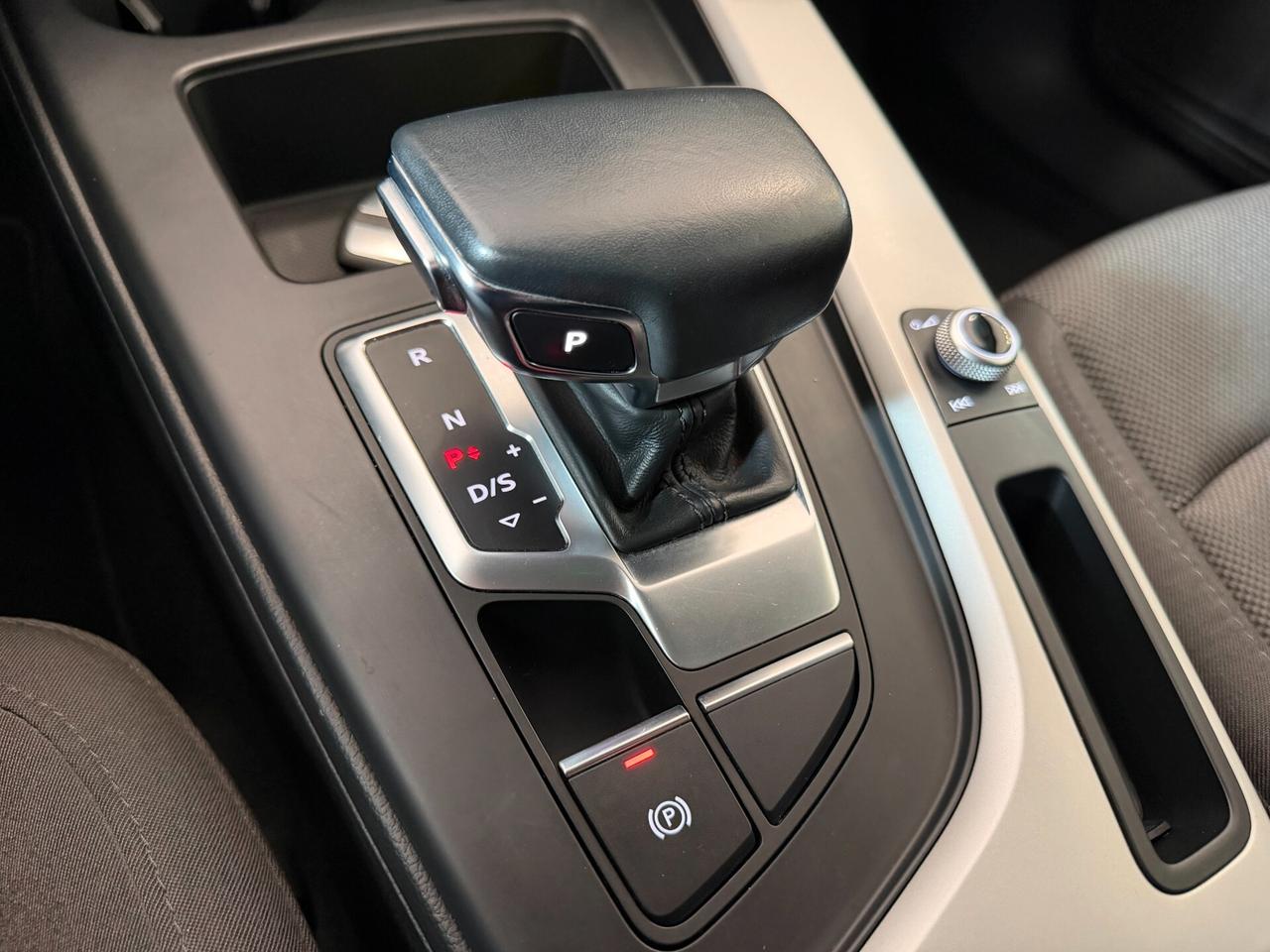 Audi A4 Avant 40 TDI Quattro S-tronic S-Line