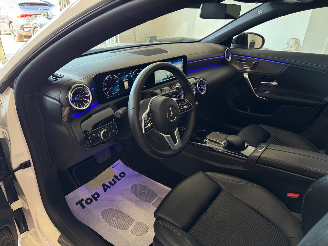 MERCEDES-BENZ CLA 200 d AUT. SPORT / NIGHT EDITION
