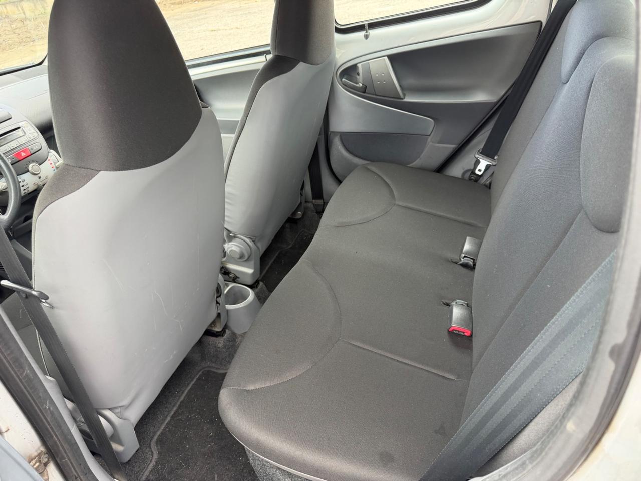 Toyota Aygo 1.0 12V VVT-i 5 porte Deep Ocean Connect