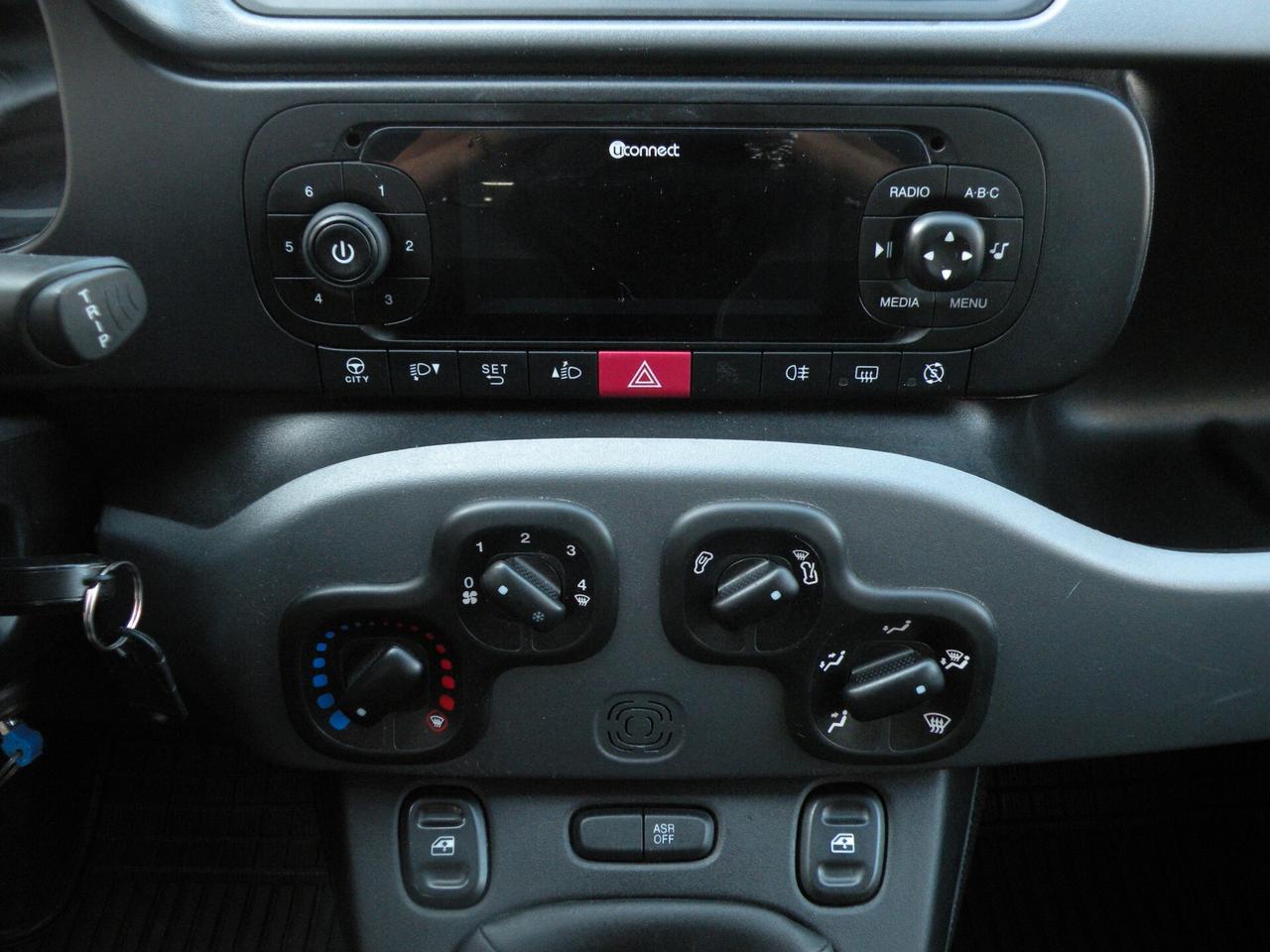 FIAT PANDA HYBRID 1.0 70CV 2022