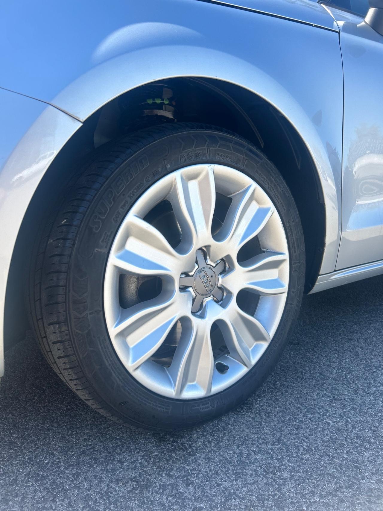 Audi A1 1.6Tdi Ambition PERFETTA