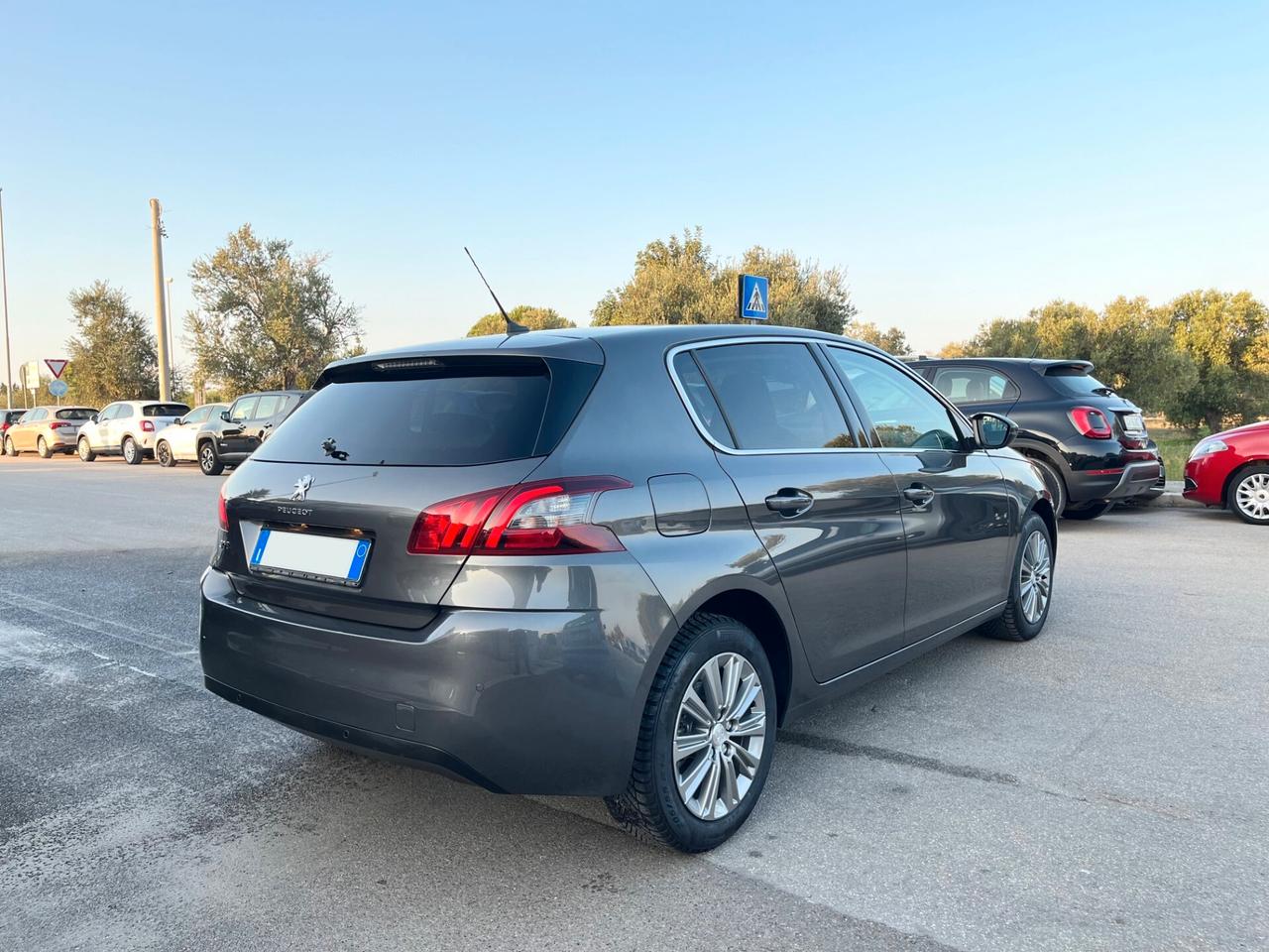 Peugeot 308 BlueHDi 130 S&S Allure