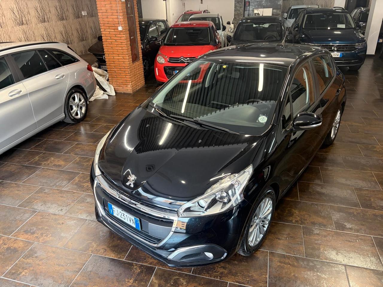 Peugeot 208 PureTech 82 5 porte Allure