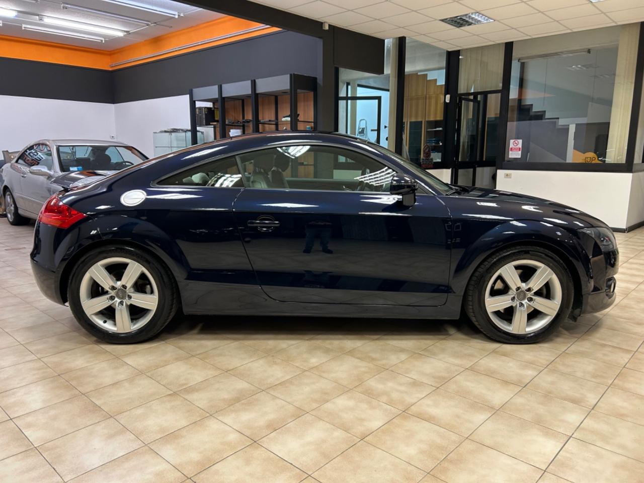 Audi TT - 2008 2.0 TFSI 200cv 121.000KM