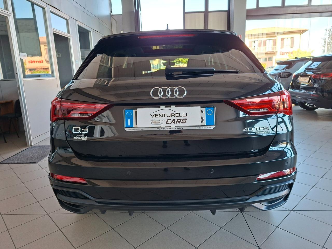 Audi Q3 40 TFSI quattro S tronic line edition TETTO