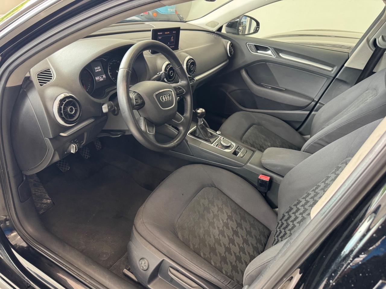 Audi A3 SPB 1.6 TDI ultra Attraction