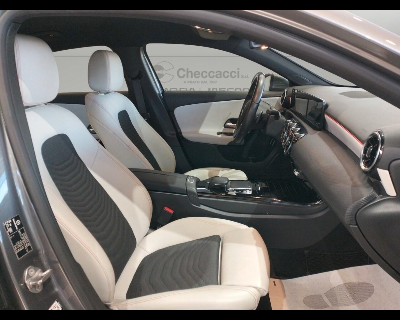 MERCEDES Classe A (V177) A 180 d Automatic ...