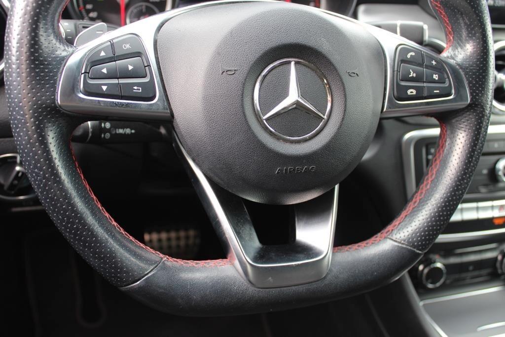 MERCEDES GLA 220 Aut. Premium * AMG