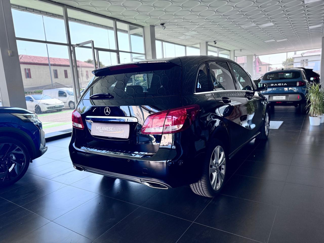 Mercedes-benz B 200 d Premium