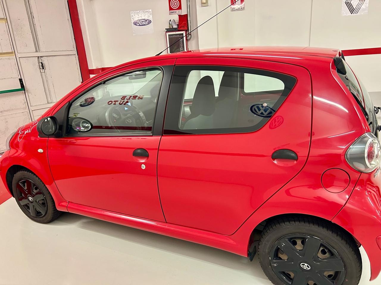 Toyota Aygo 1.0 12V VVT-i 5 porte Sol Connect
