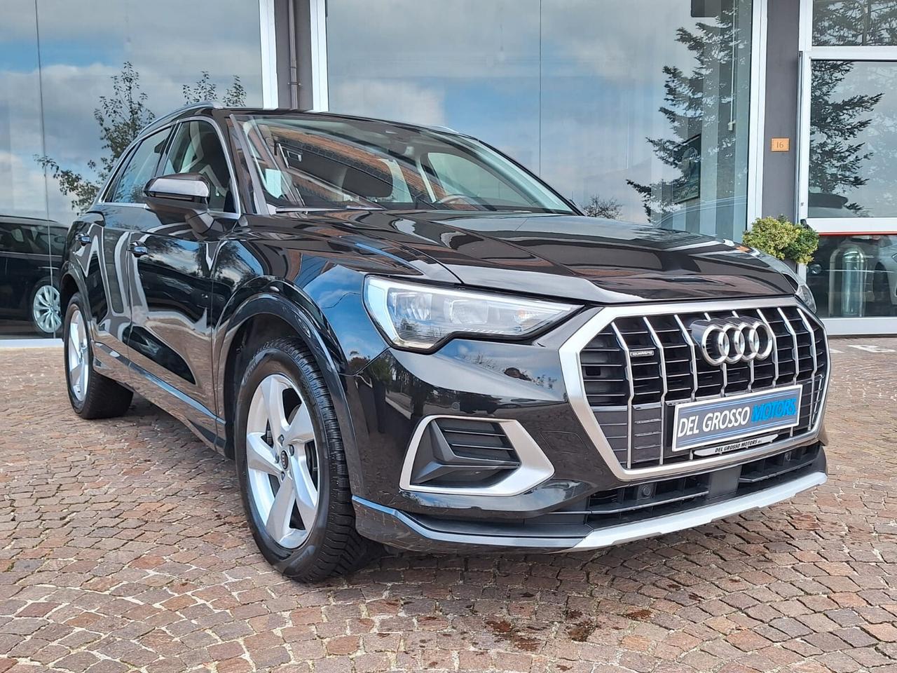 Audi Q3 35 TDI quattro S tronic Business Advanced