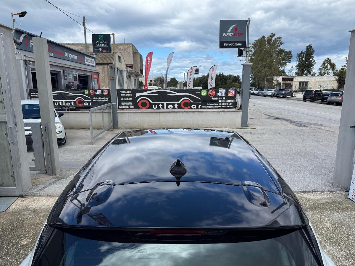 RENAULT - Clio - 1.2 75 CV GPL 5p. Costume National
