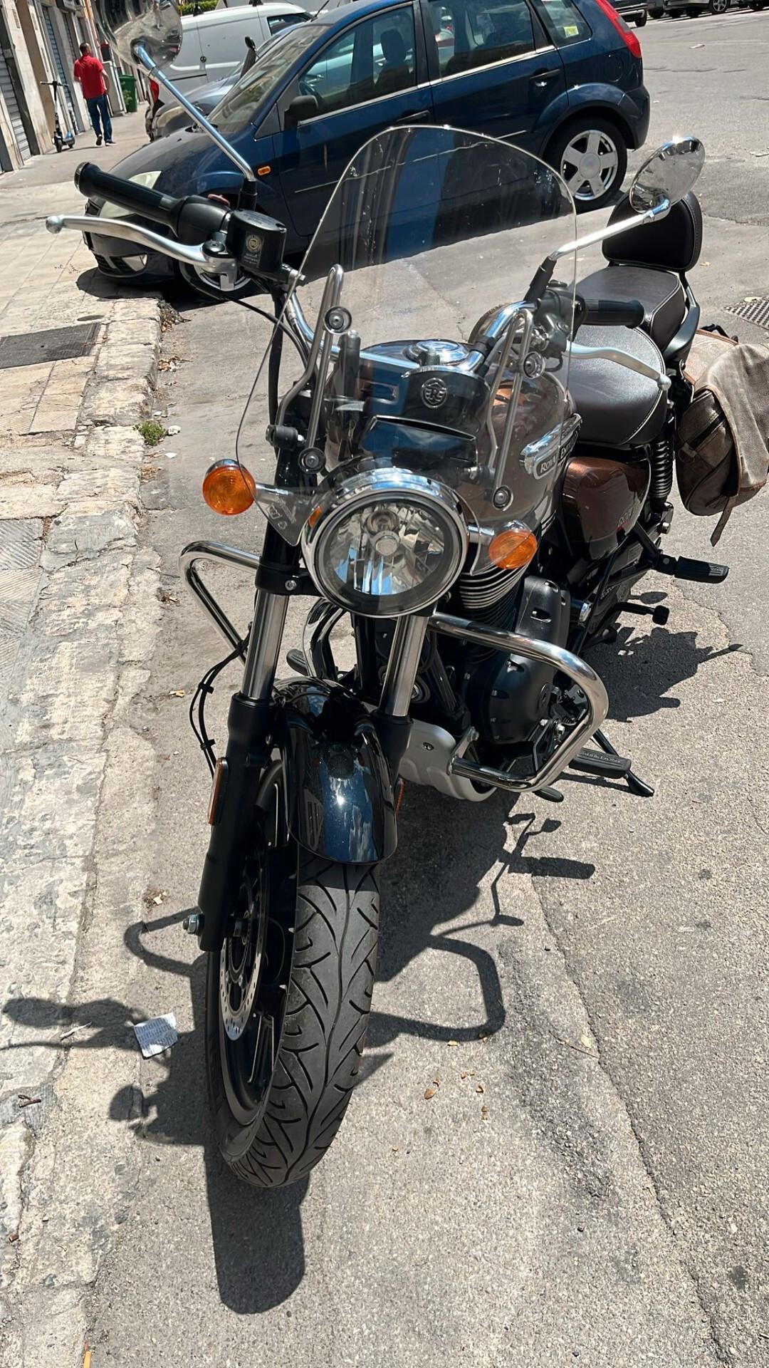 Royal Enfield Meteor 350 super nova