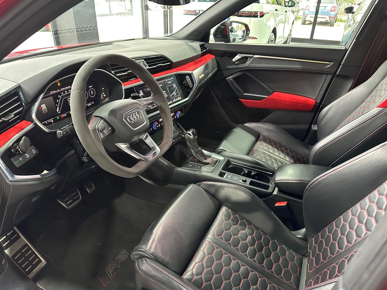 Audi Q3 RS SPB quattro S tronic identity black