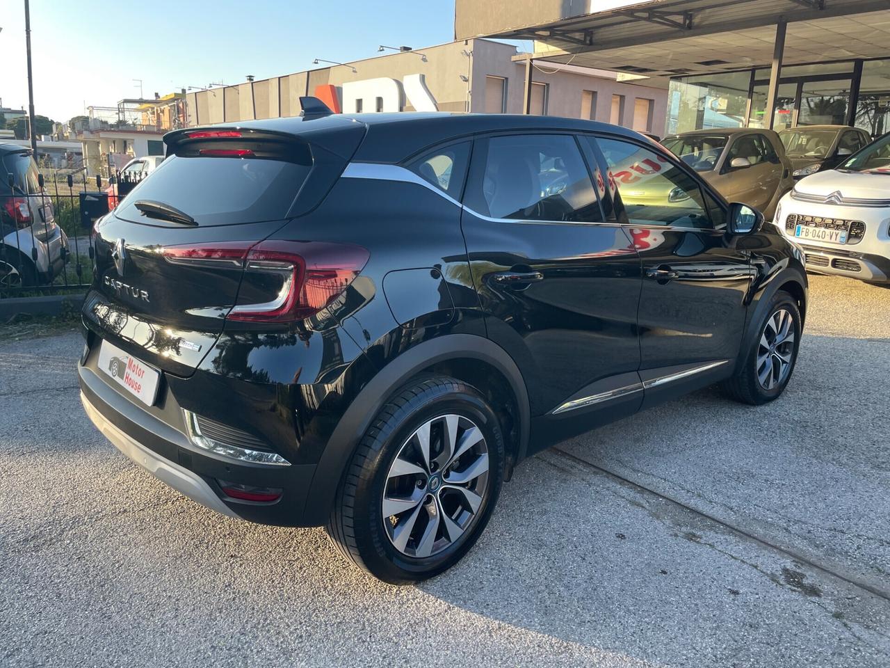 Renault Captur Plug-in Hybrid E-Tech 160 CV Intens