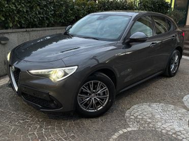 Alfa Romeo Stelvio 2.2 Turbodiesel 160 CV AT8 RWD Super