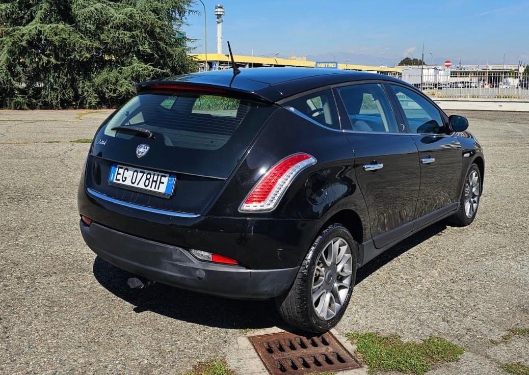 Lancia Delta 1.4 T-Jet 120 CV Silver