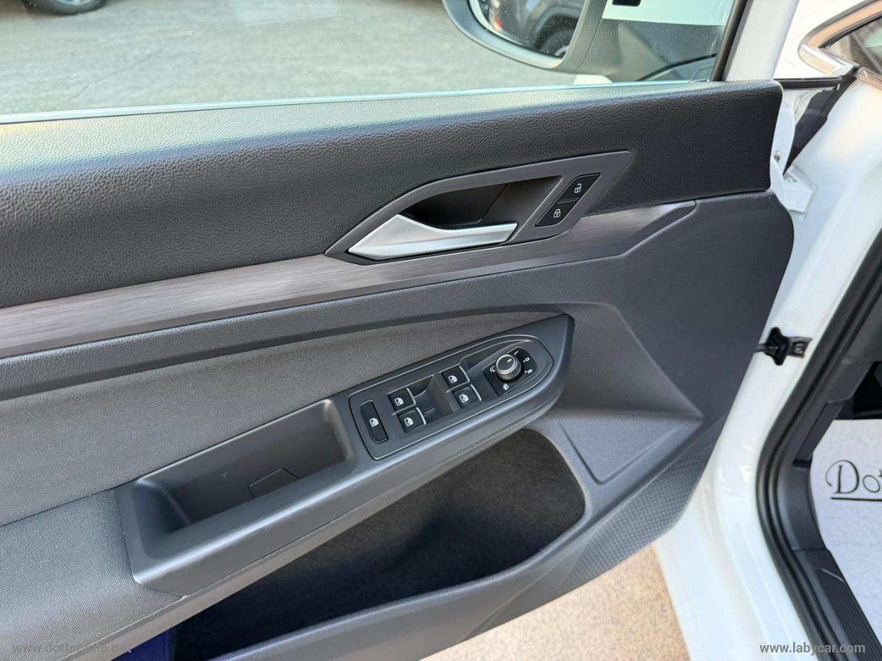 VOLKSWAGEN Golf 2.0 TDI DSG SCR Style
