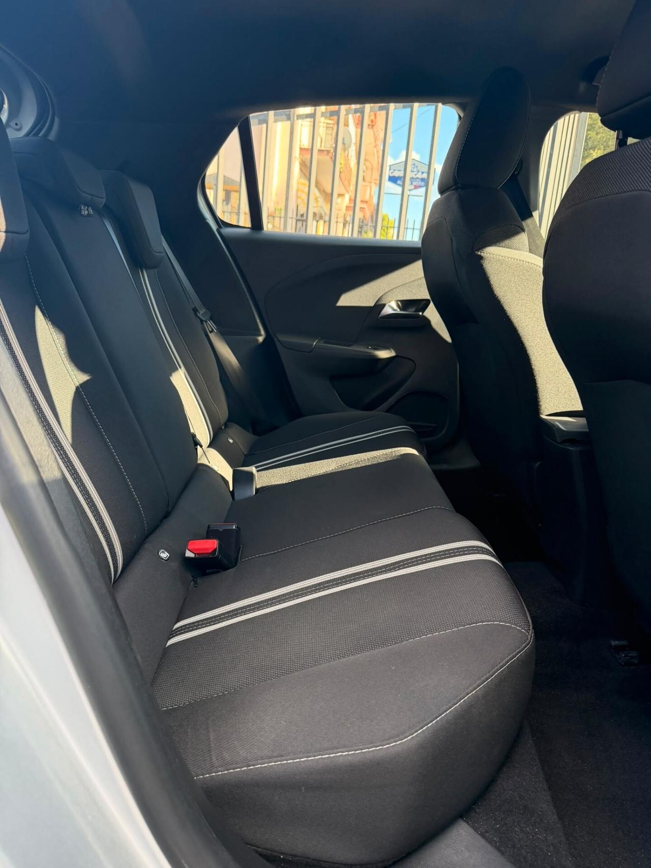 Opel Corsa 1.2 100 CV GS Line