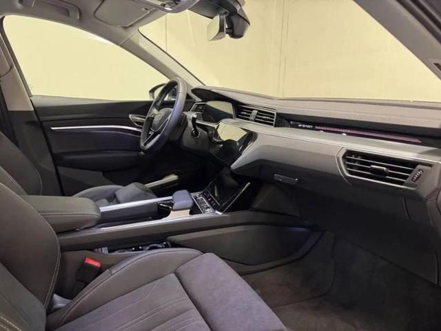 AUDI Q8 e-tron 55 quattro S line edition