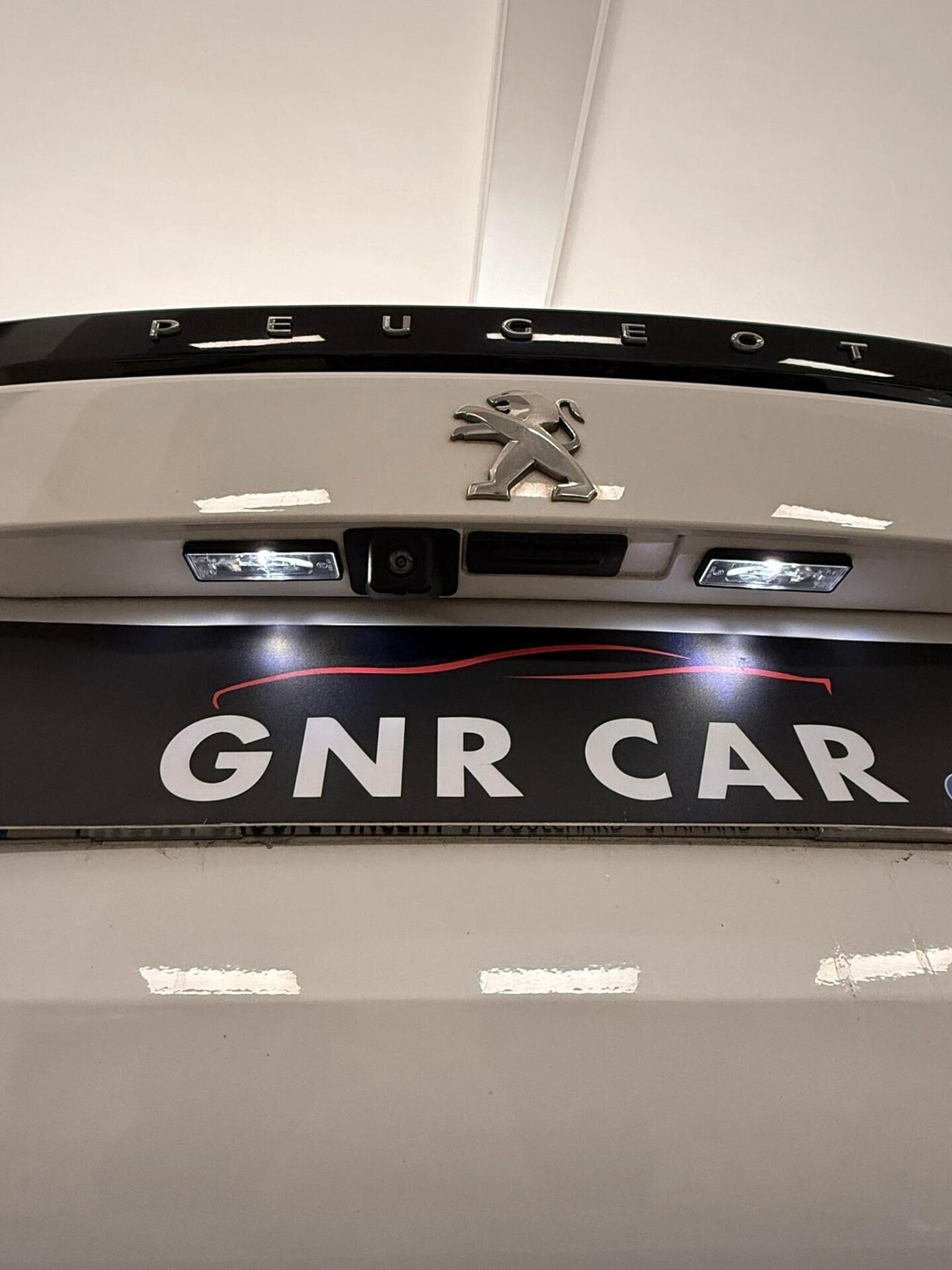 Peugeot 2008 BlueHDi 130 S&S EAT8 Allure