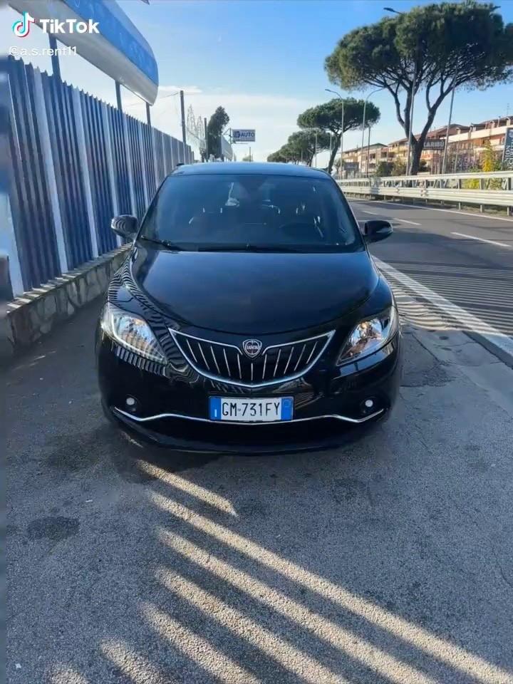 Fiat 600 Hybrid 110 CV DCT MHEV Business